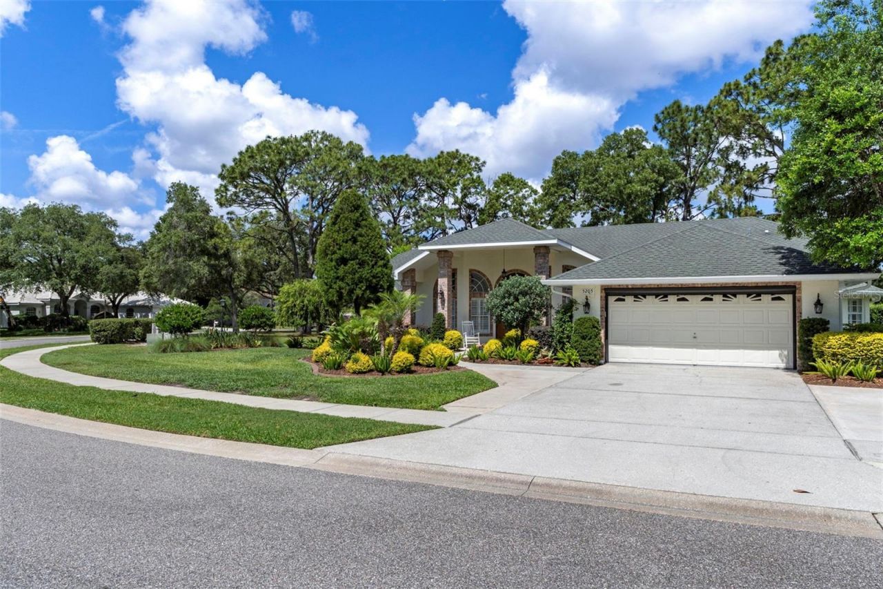 5205 Legend Hills Lane, Brooksville, FL 34609 Photo