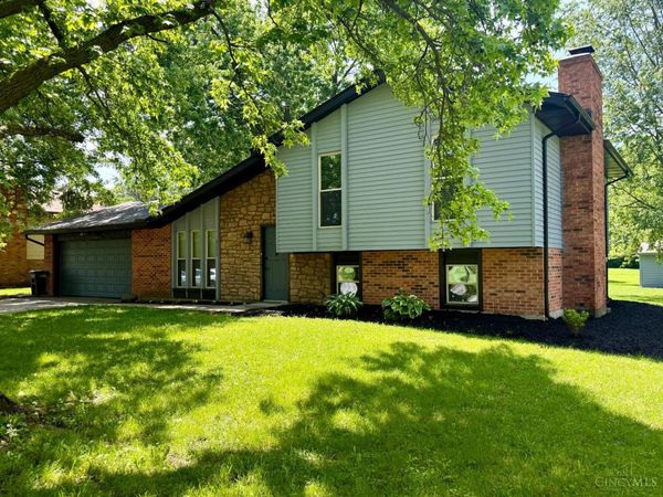 3275 Danbury Road, Fairfield, OH 45014
