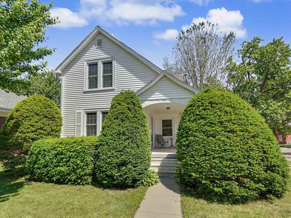 100 Home Park Boulevard, Waterloo, IA 50701