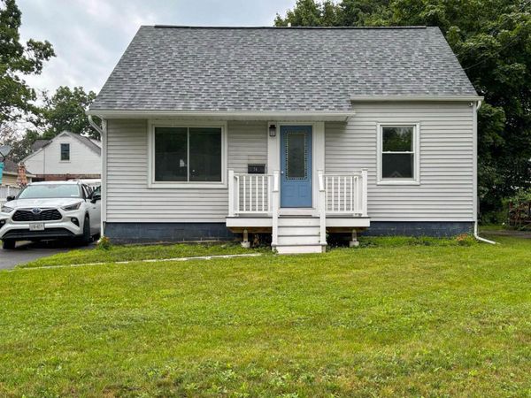 74 MacArthur Drive, Schenectady, NY 12302