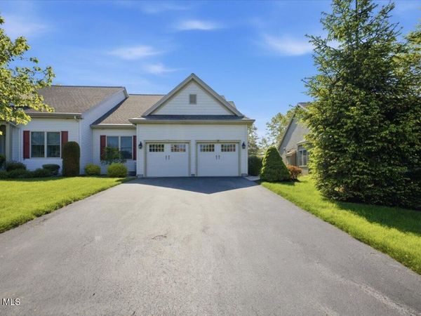 86 Meldon Circle, Queensbury, NY 12804
