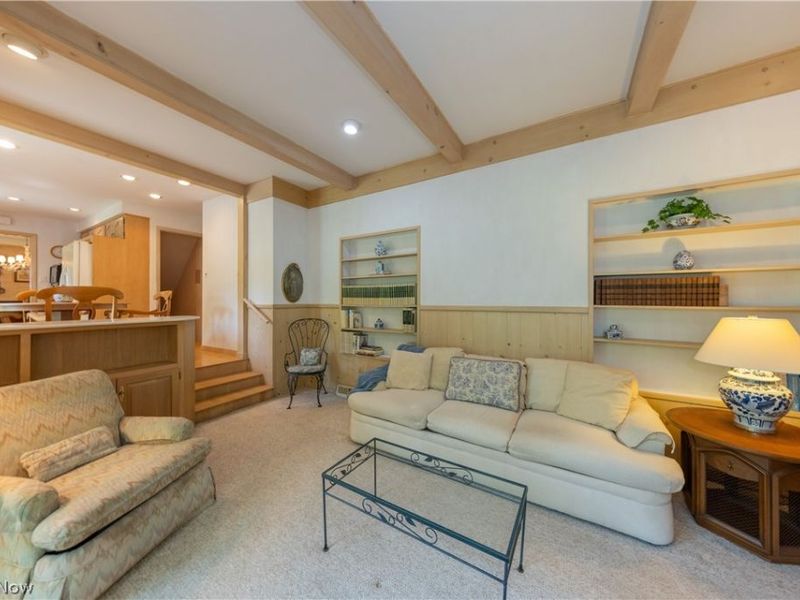 1750 Kenton Circle, Lyndhurst, OH 44124 Photo 17