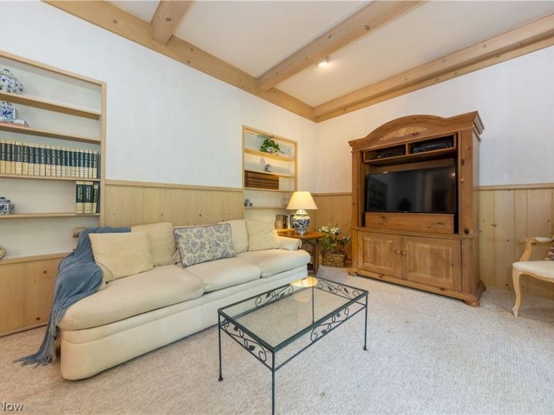 1750 Kenton Circle, Lyndhurst, OH 44124 Photo 18