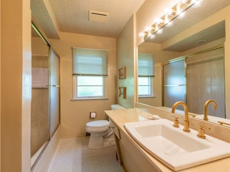 1750 Kenton Circle, Lyndhurst, OH 44124 Photo 28