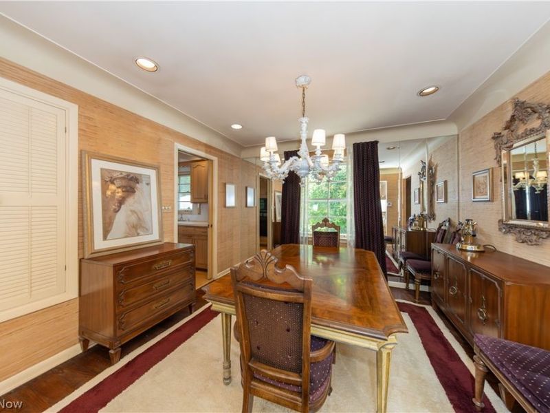 1750 Kenton Circle, Lyndhurst, OH 44124 Photo 8
