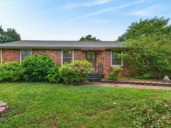 1886 Old Trenton Rd, Clarksville, TN 37040
