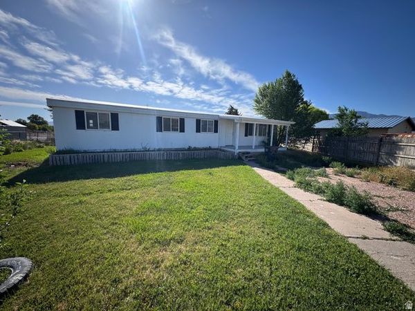 859 S 440 W, Richfield, UT 84701