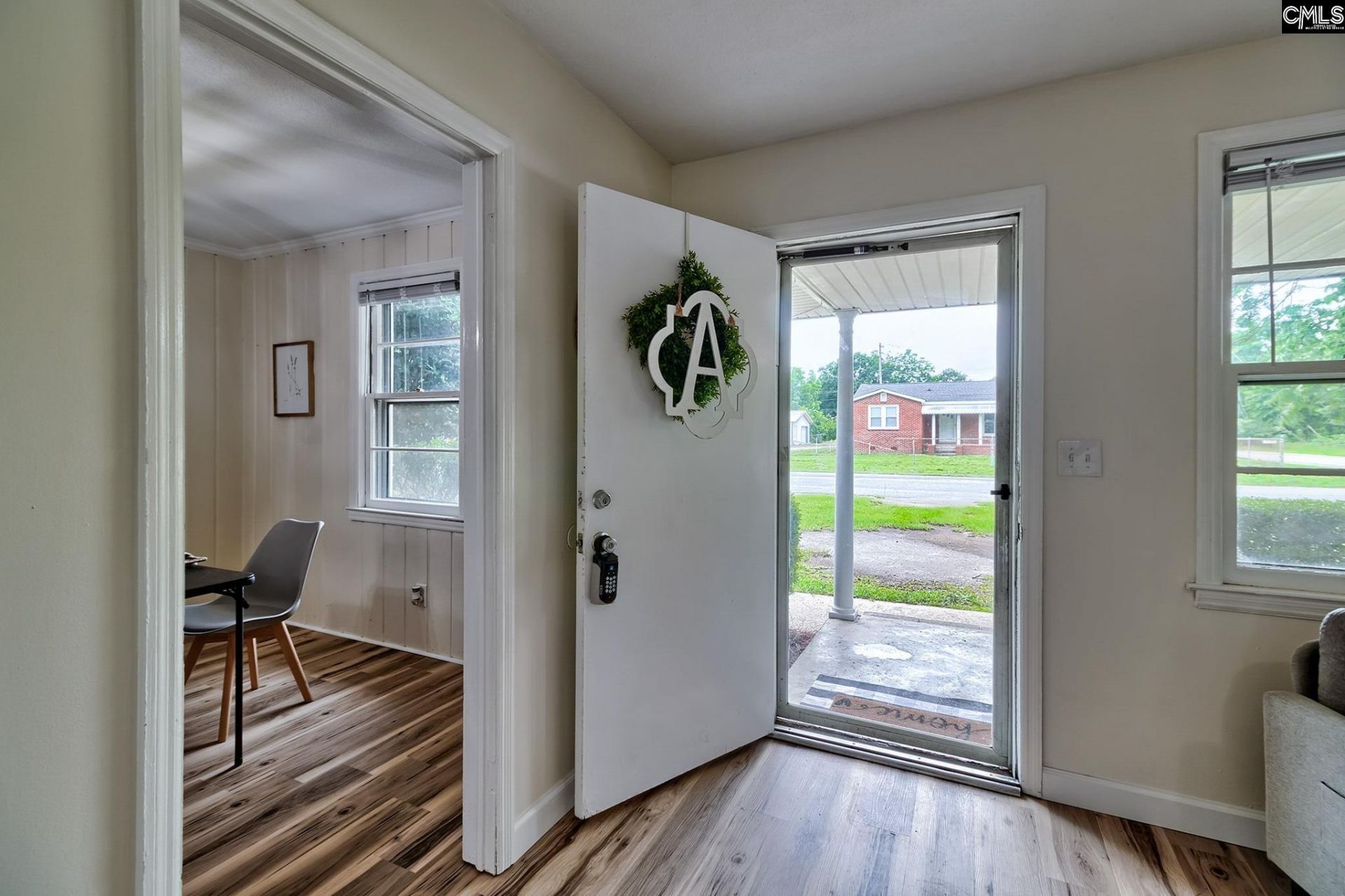 2301 Laurie Street Photo 4