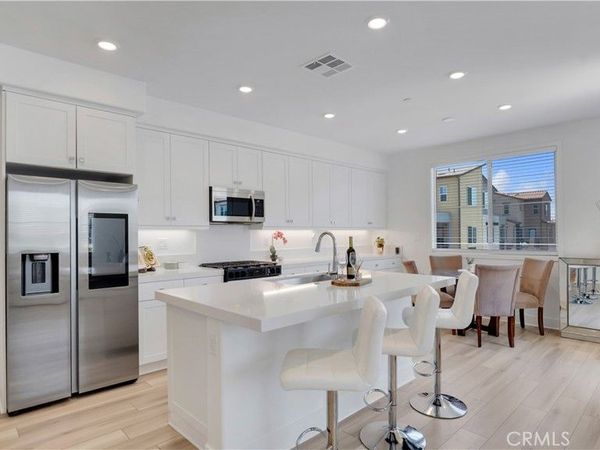 510 Bluegrass Way, Rancho Mission Viejo, CA 92694
