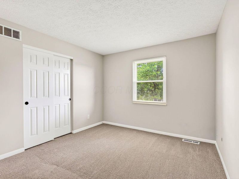 6328 Shaftsbury Lane, Dublin, OH 43017 Photo 32