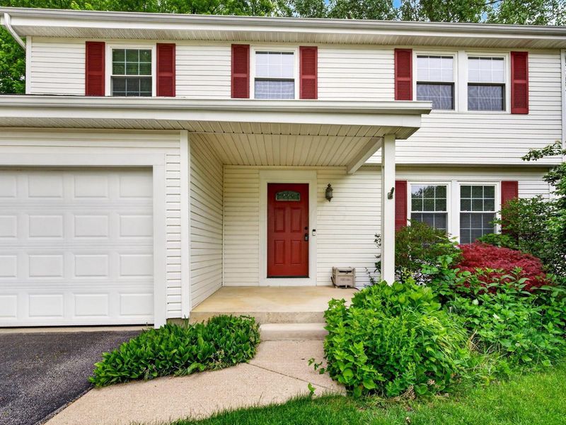 6328 Shaftsbury Lane, Dublin, OH 43017 Photo 5