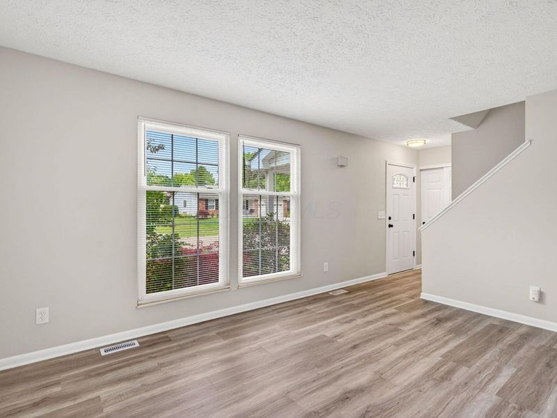 6328 Shaftsbury Lane, Dublin, OH 43017 Photo 6