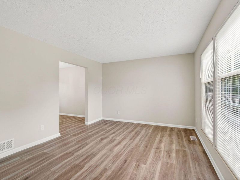 6328 Shaftsbury Lane, Dublin, OH 43017 Photo 9