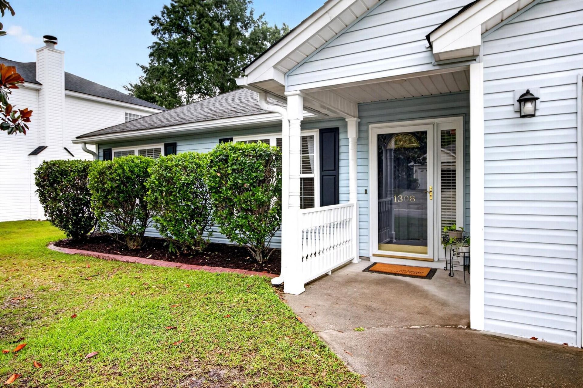1308 Camden Crossing Photo 4