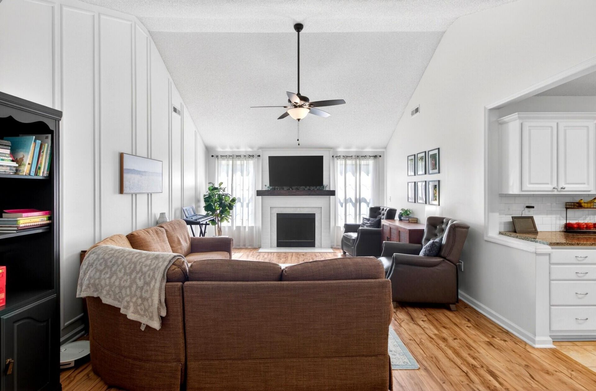 1308 Camden Crossing Photo 7