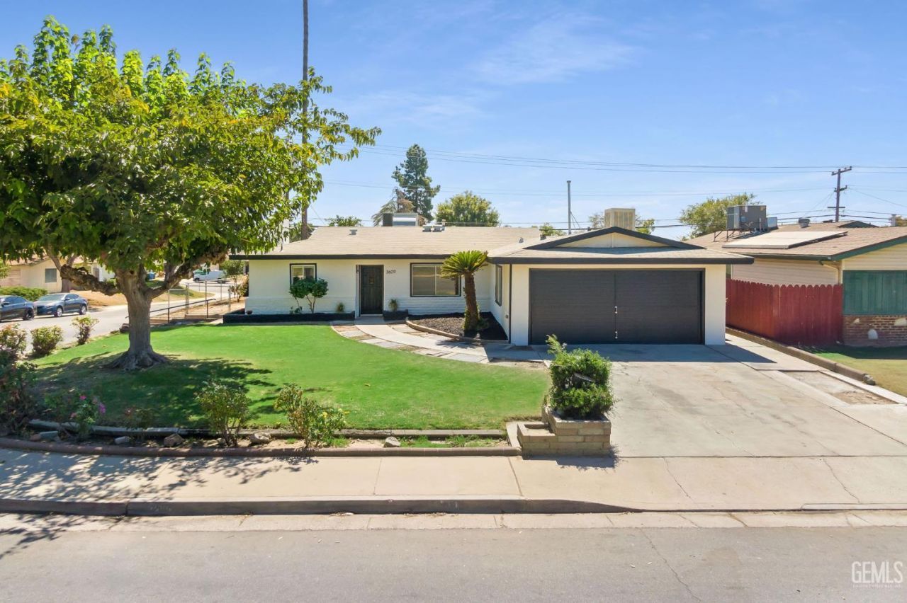 3609 Cardinal Avenue, Bakersfield, CA 93306 Main Photo