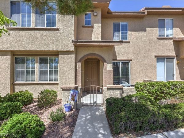 10200 Deerfield Beach Avenue, Unit 102, Las Vegas, NV 89129