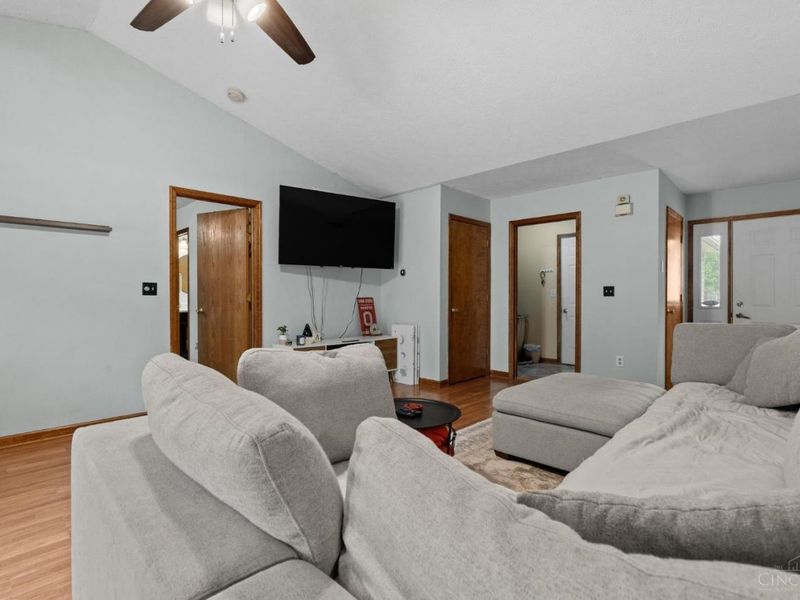 220 Mcdaniels Lane, Springboro, OH 45066 Photo 9