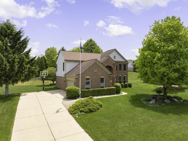 4923 Lexington Court, Rochester, MI 48306
