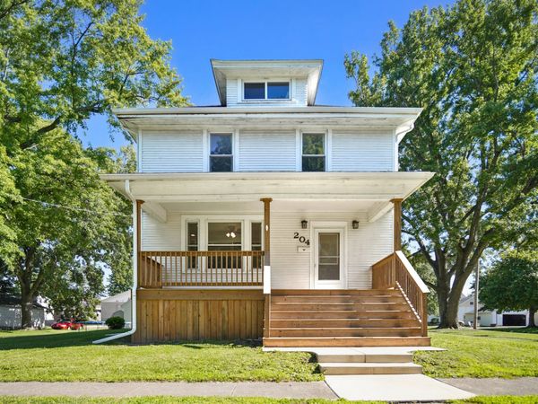 204 E Third Street , El Paso, IL 61738