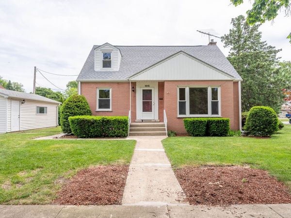 1515 Orchard Street , Des Plaines, IL 60018