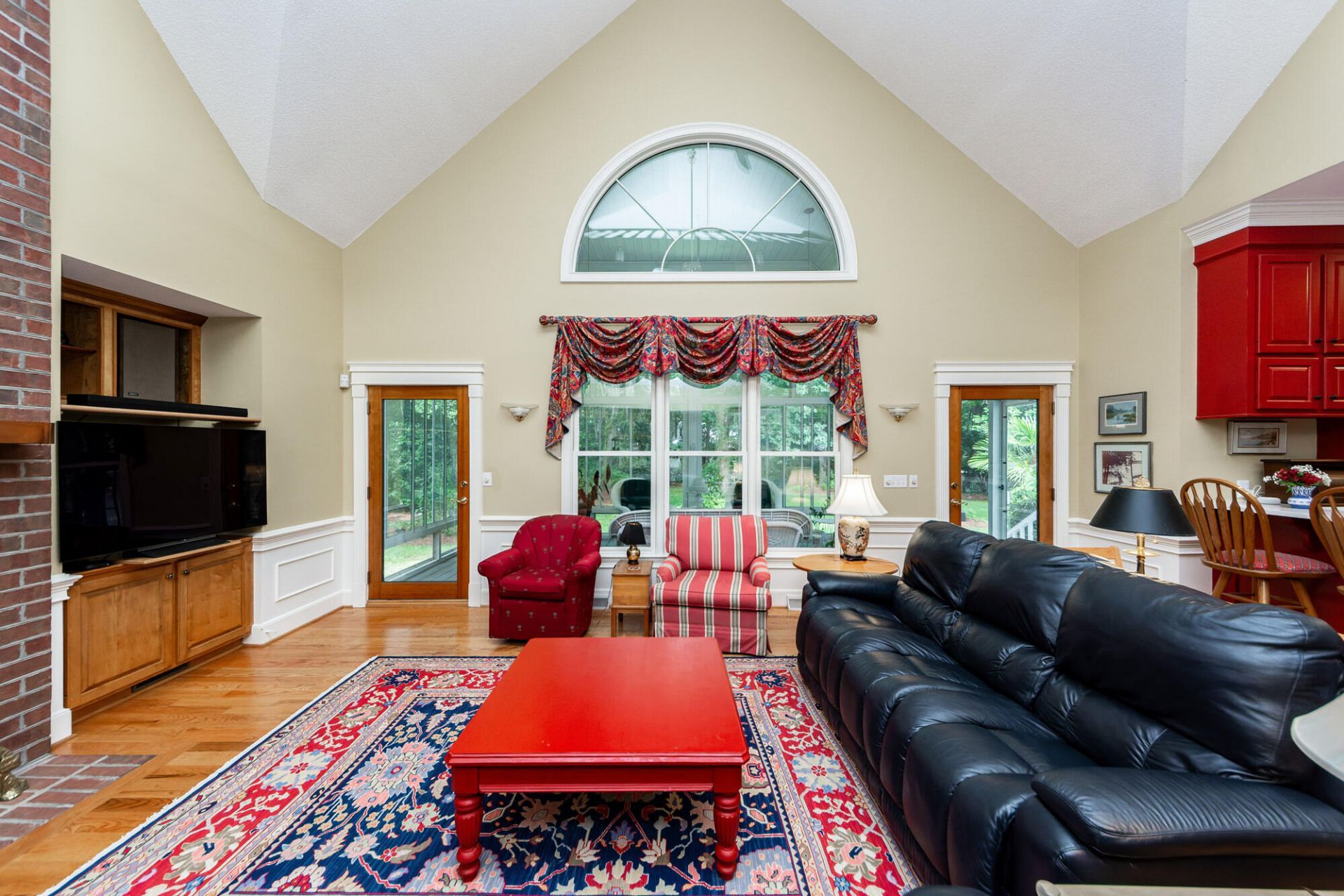 101 Drayton Drive Photo 23
