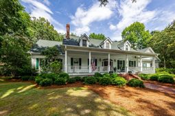 101 Drayton Drive photo 4