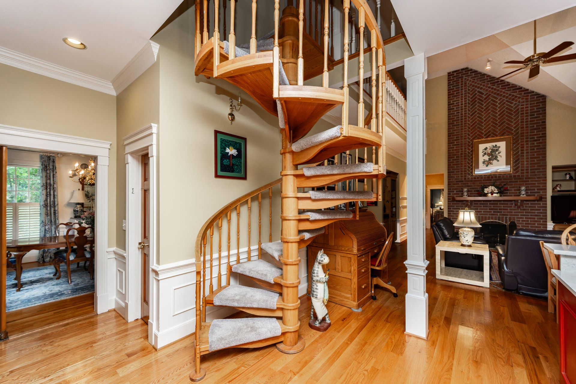 101 Drayton Drive Photo 32
