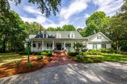 101 Drayton Drive photo 4