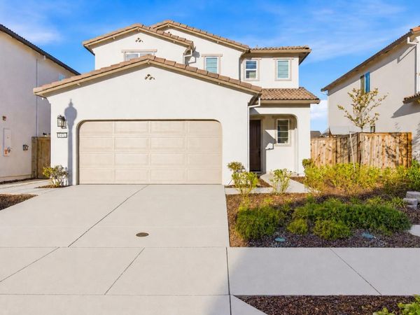 1471 Gwinnett St, Lincoln, CA 95648