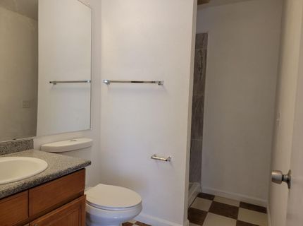 7206 Willowwest Ct, Sacramento, CA 95828 Photo