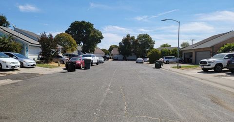 7206 Willowwest Ct, Sacramento, CA 95828 Photo