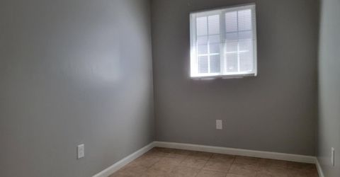 7206 Willowwest Ct, Sacramento, CA 95828 Photo