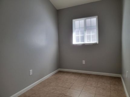 7206 Willowwest Ct, Sacramento, CA 95828 Photo