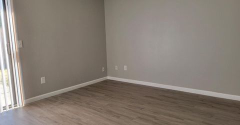 7206 Willowwest Ct, Sacramento, CA 95828 Photo