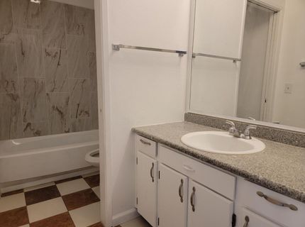 7206 Willowwest Ct, Sacramento, CA 95828 Photo