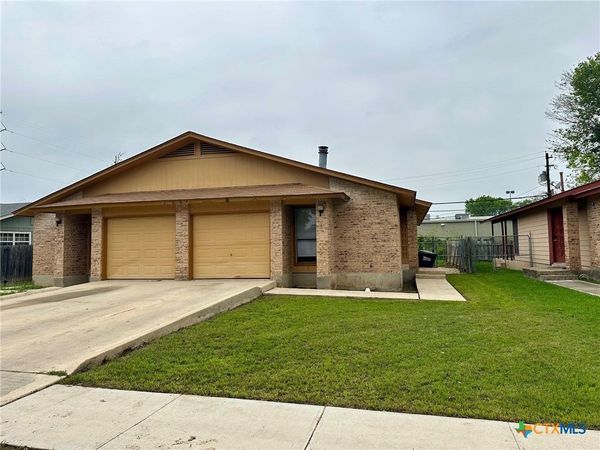 1307 Barbara Drive , Unit B, San Marcos, TX 78666