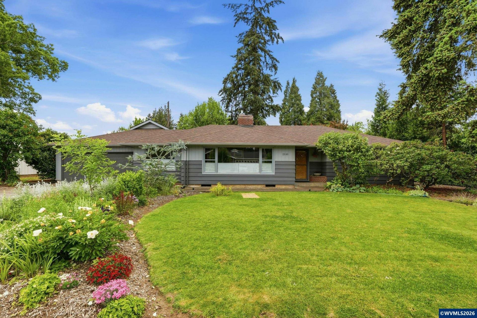 2530 Sharon Wy, Eugene, OR 97401 Main Photo