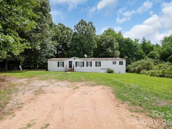1046 McKinney Lane, Lancaster, SC 29720