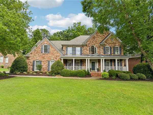 160 Woodcliff Drive , Suwanee, GA 30024