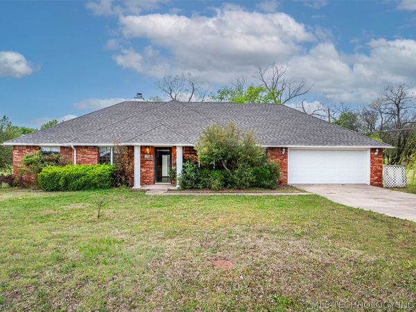 1726 Lakeview Drive , Sulphur, OK 73086