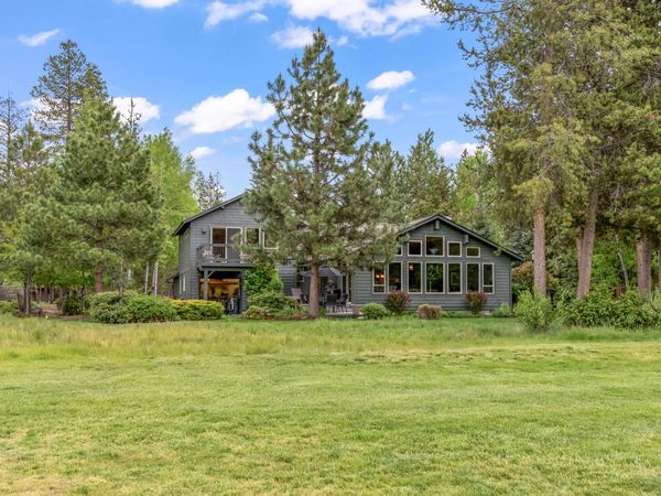 56911 Lodgepole Lane, Unit 5, Sunriver, OR 97707