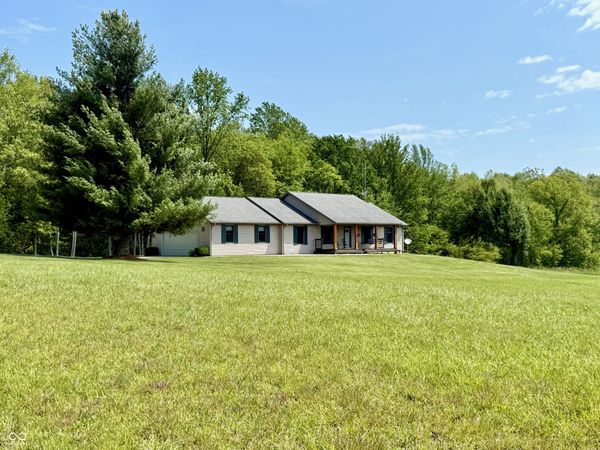 12901 S 550 W, Columbus, IN 47201