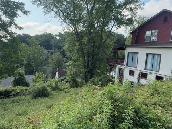 944 Ridgemont Road, Charleston, WV 25314