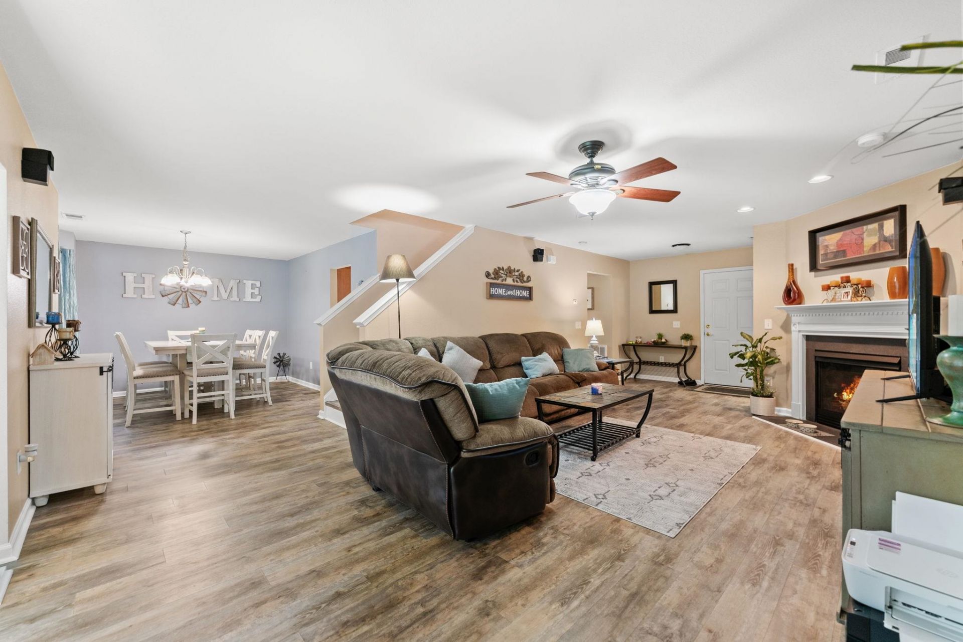 7061 Birnamwood Ct.  Photo 4
