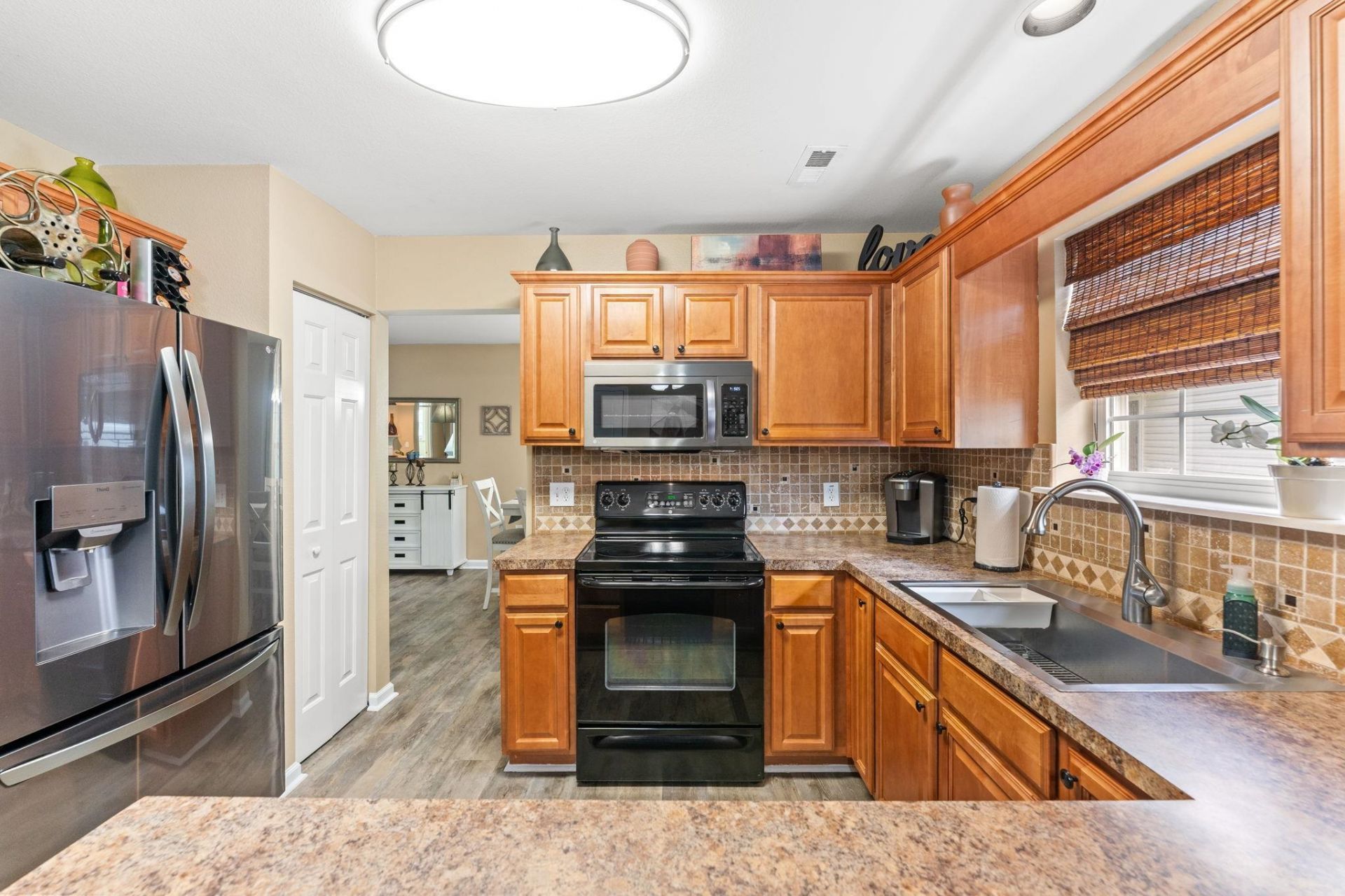 7061 Birnamwood Ct.  Photo 9