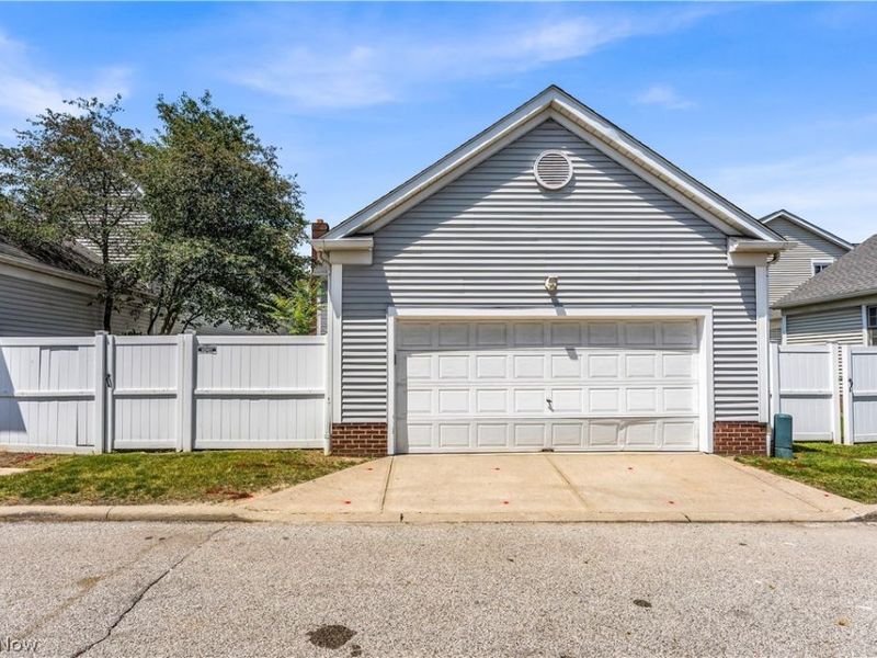 1965 E 83rd Street, Cleveland, OH 44103 Photo 41