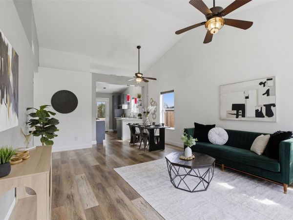 112 Prairie Springs LOOP, Georgetown, TX 78626
