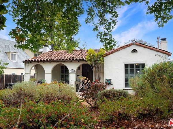 2080 E Washington Boulevard, Pasadena, CA 91104