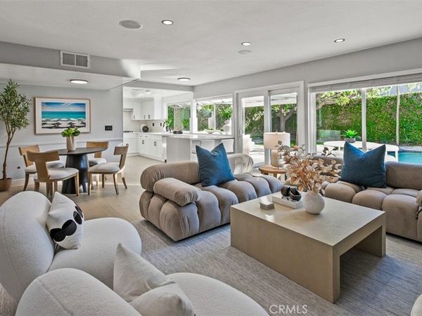 9882 Kings Canyon, Huntington Beach, CA 92646
